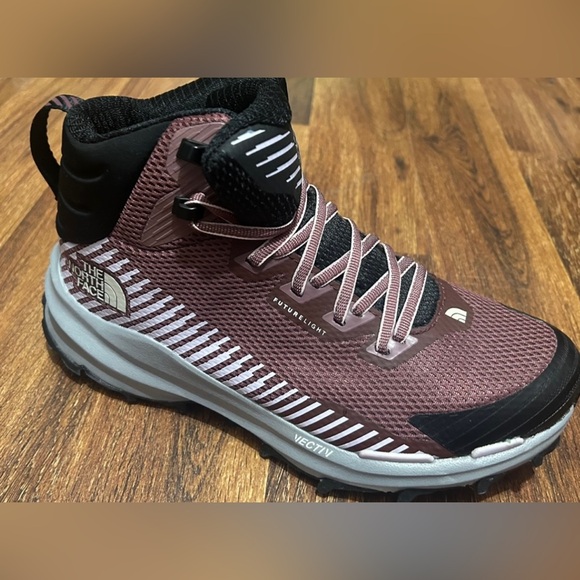 Women’s The North Face Vectiv Hiking Boots - Picture 6 of 6